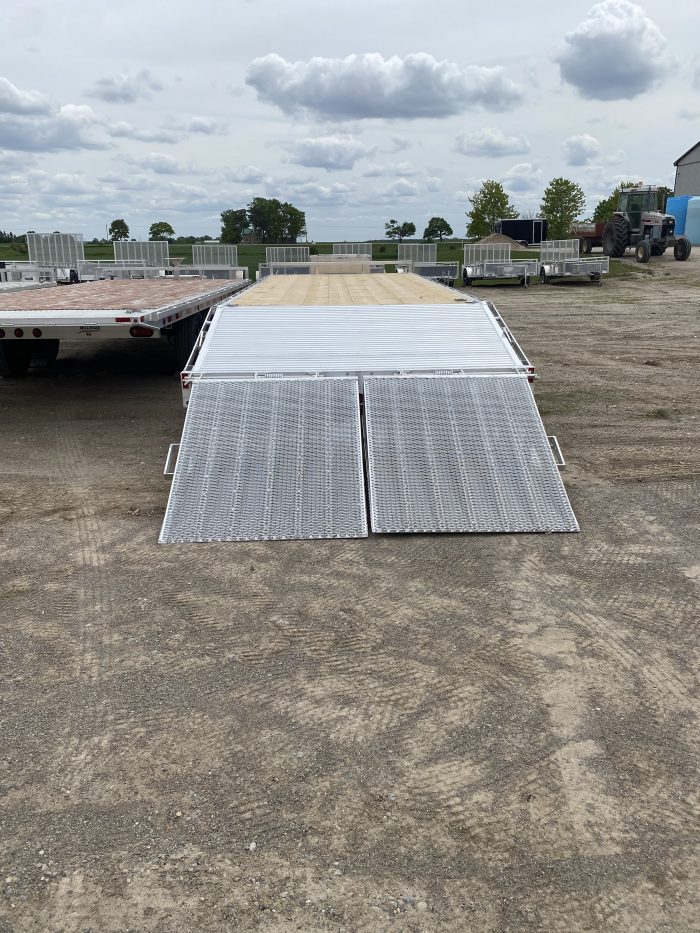 2025 Millroad 8x25 Deckover Equipment Hauler - Image 3