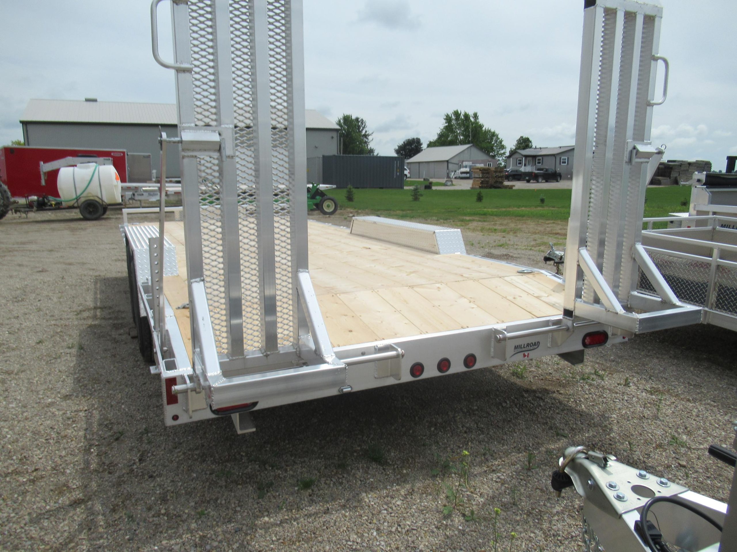 2026 Millroad Aluminum Utility Trailer CANADIAN MADE - Image 3